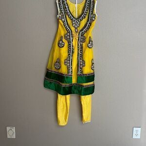 Girls Indian Suit - medium